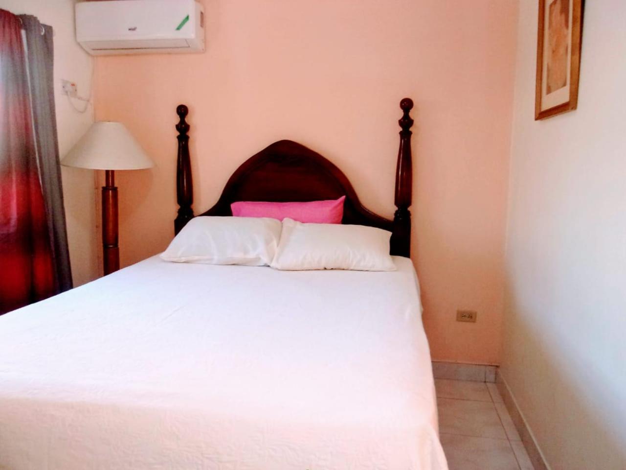 Central Oaklands Kingston Apt Kültér fotó